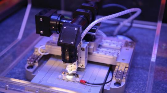 close up of microchip device